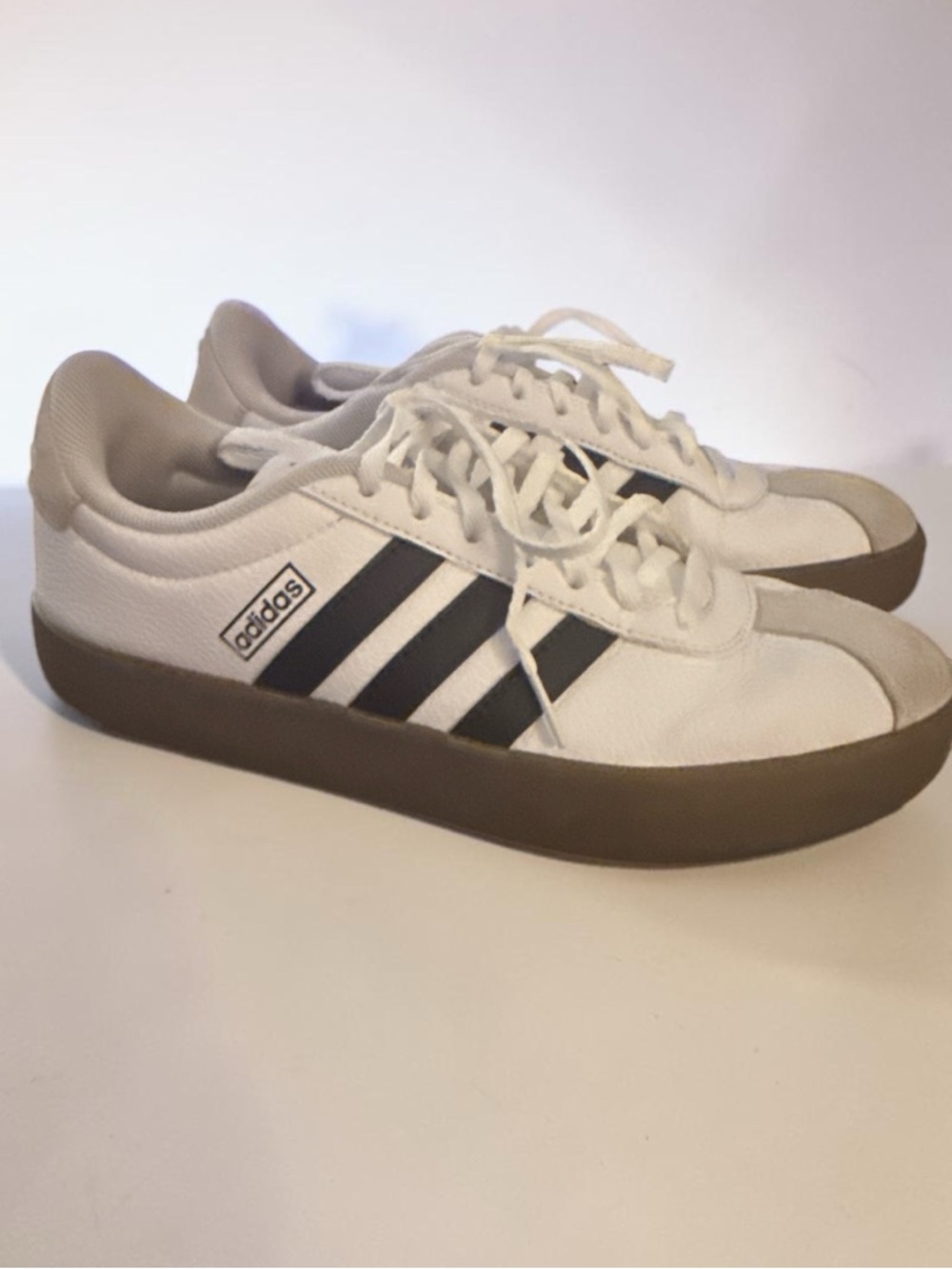 ADIDAS  Women’s VL Court 3.0 Size 7